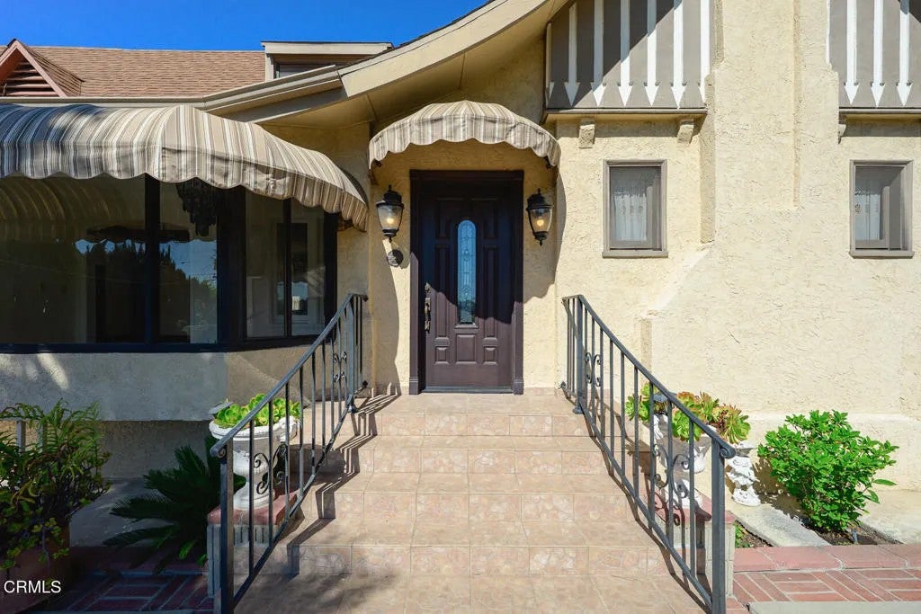3267 Waverly Drive