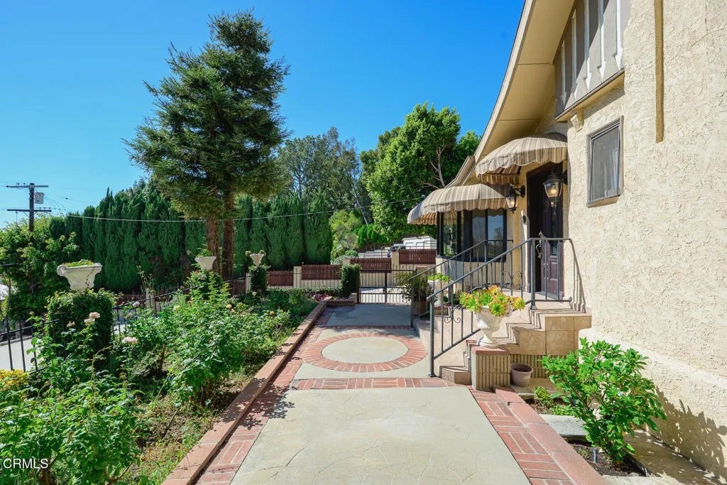 3267 Waverly Drive