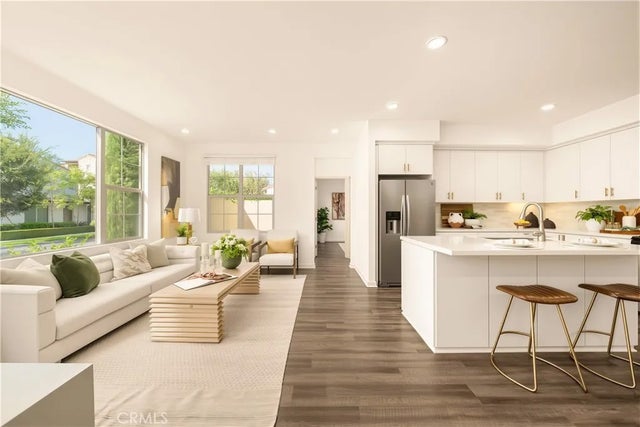 56 Bay Laurel, Irvine