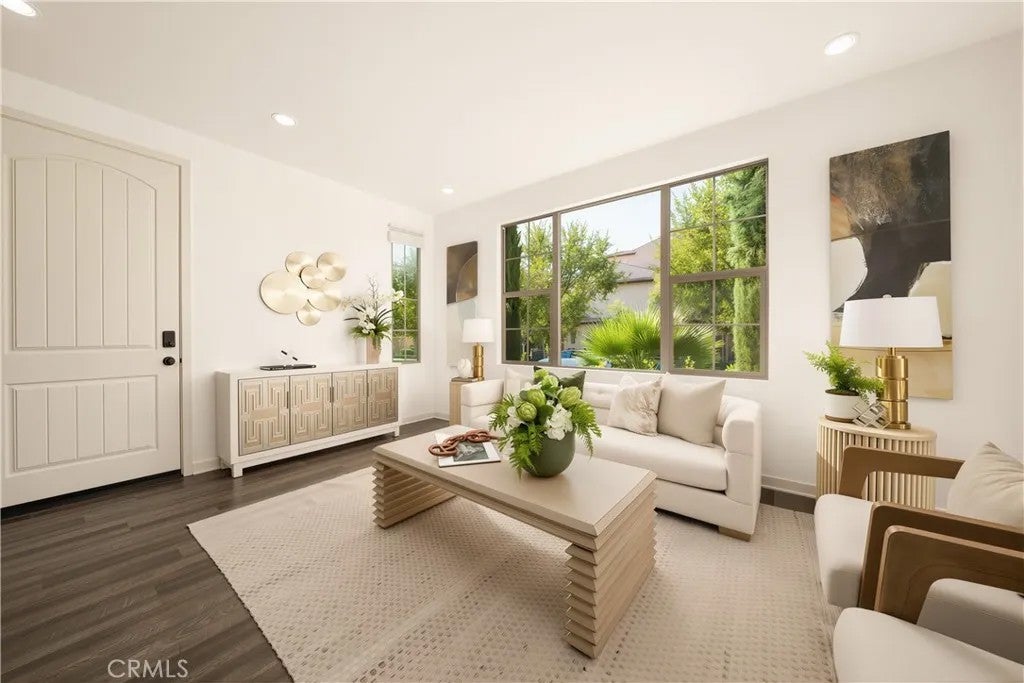 56 Bay Laurel