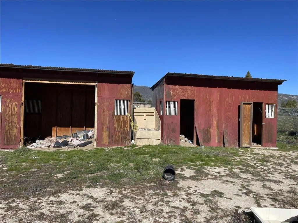 Photo of 38800 Bahrman Rd, Anza, CA 92539 (MLS # PW26010992)