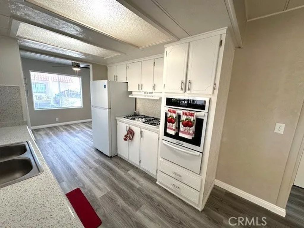 Photo of 881 N. Lake Street #202, Hemet, CA 92544 (MLS # SW25282181)