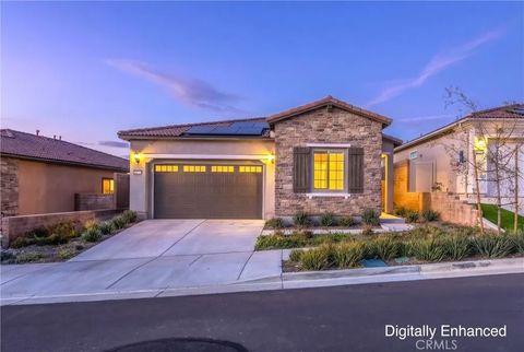 Photo of 11894 Greenpeak St, Corona, CA 92883 (MLS # CV26009579)