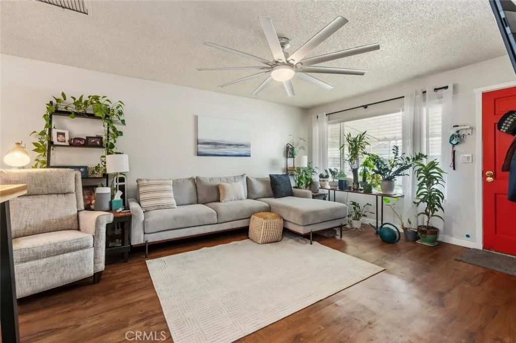 Photo of 150 E Lakeshore Dr #35, Lake Elsinore, CA 92530 (MLS # SW26080969)