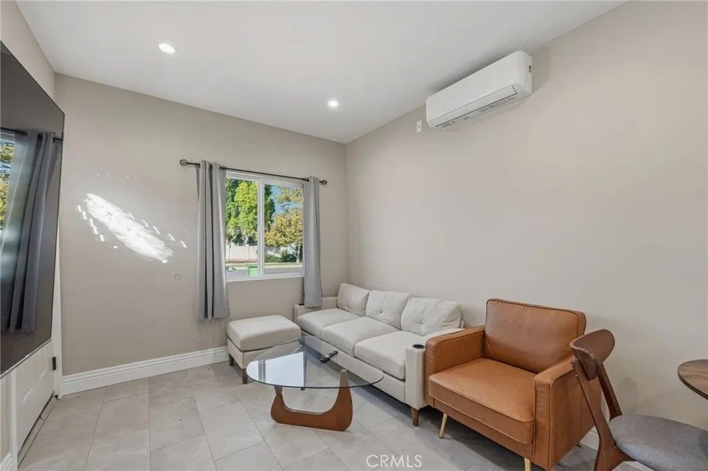 Photo of 23012 Hartland, West Hills, CA 91307 (MLS # SR25270124)