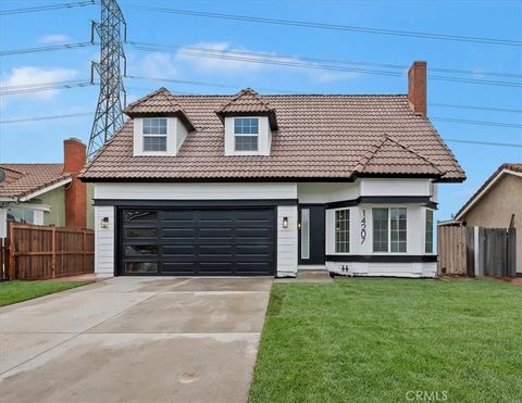 14207 Woodland Drive Fontana CA 92337