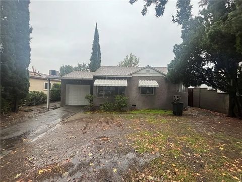 6917 Matilija Avenue Van Nuys CA 91405