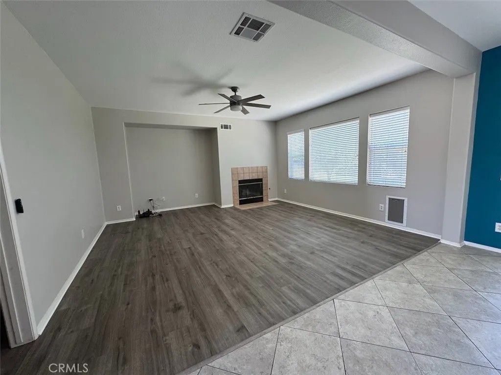 Photo of 33618 Iris Lane, Murrieta, CA 92563 (MLS # SW26072221)