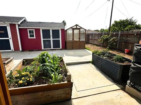 Tiny photo for 4943 Date Place, San Diego, CA 92102 (MLS # PTP2508276)
