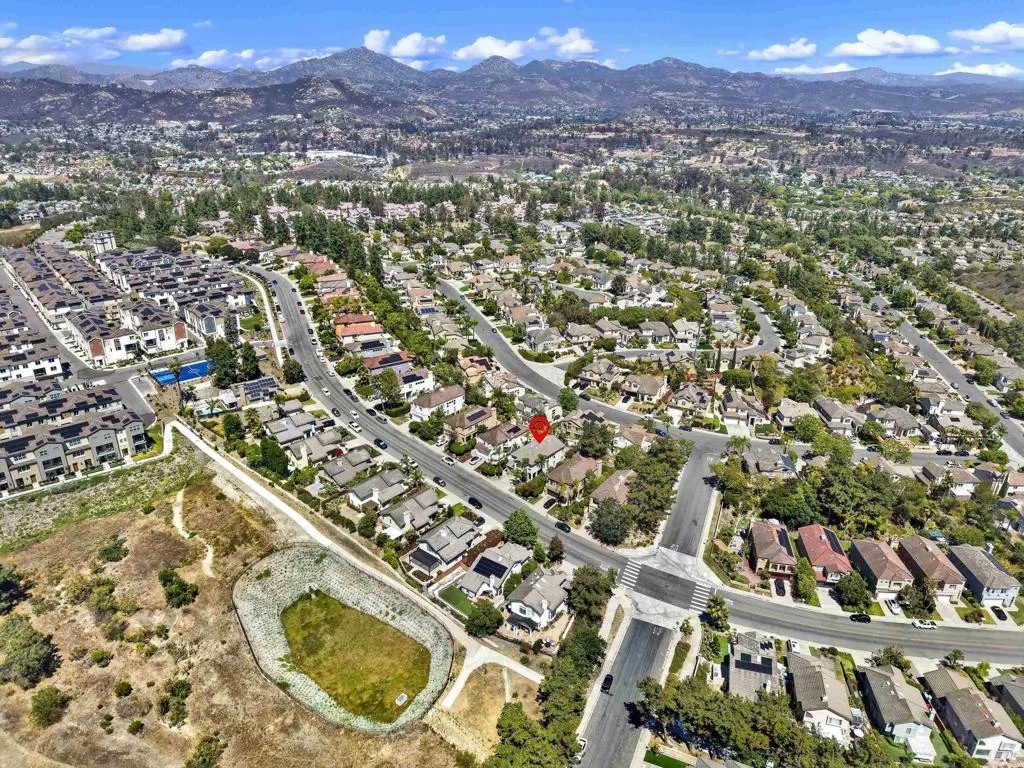 13925 Carmel Ridge Rd