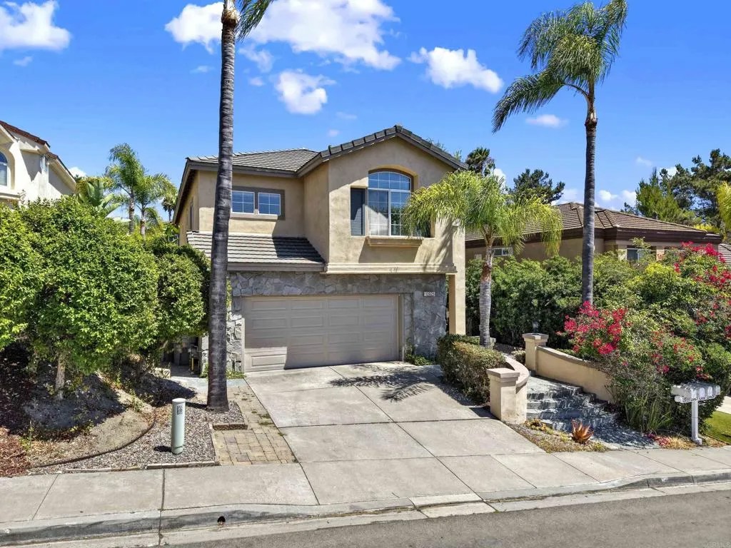 13925 Carmel Ridge Rd