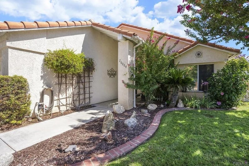 26064 Avenida Hortensia