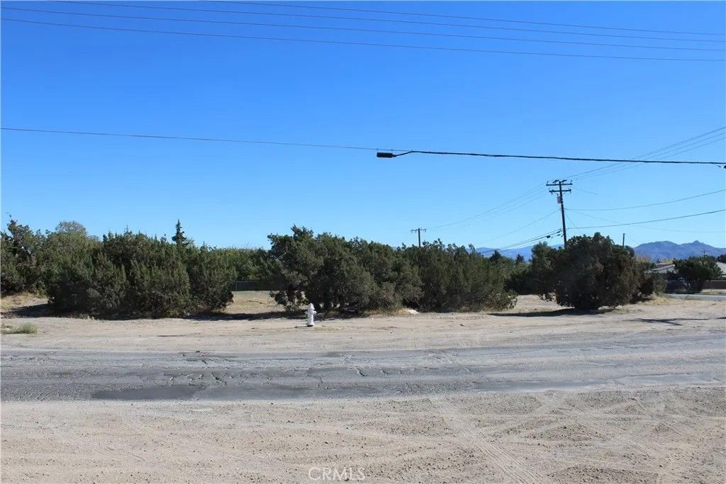 Photo of 0 Ranchero, Hesperia, CA 92345 (MLS # HD25251825)