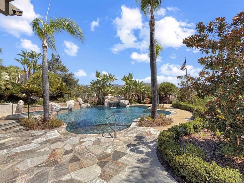17137 Silver Gum Way