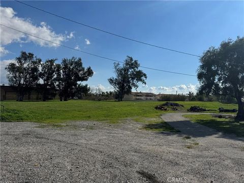 16635 ARROW Fontana CA 92335