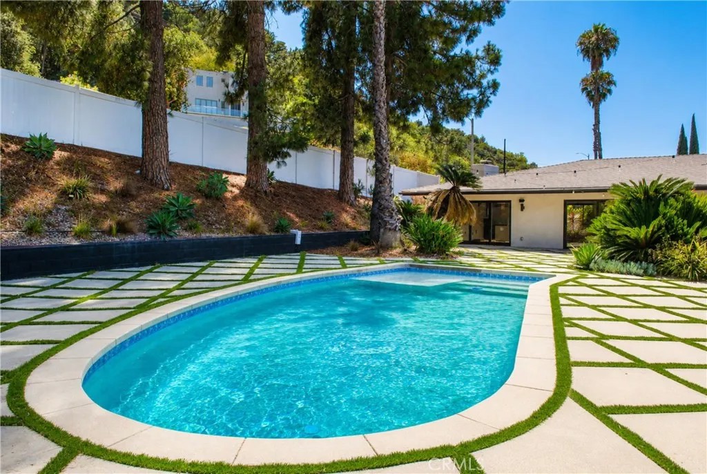 2950 Dona Emilia Drive
