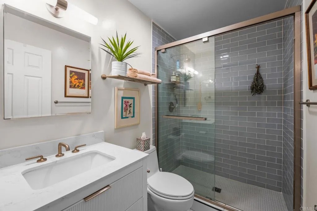 302 Windjammer Circle