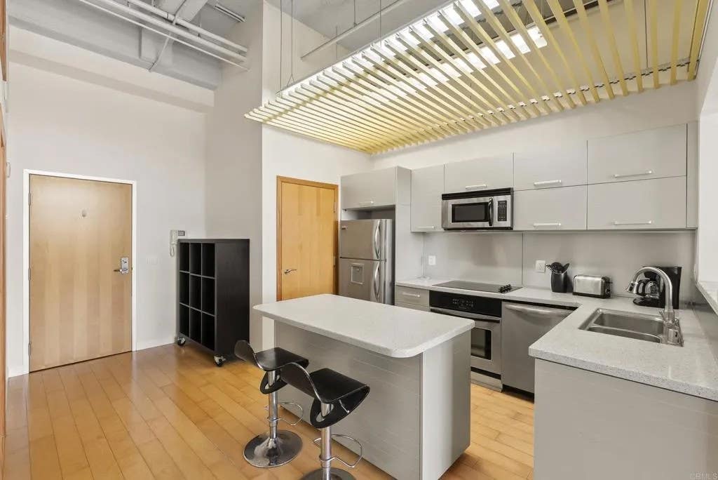 Photo of 550 Seagaze Drive #7, Oceanside, CA 92054 (MLS # NDP2607550)