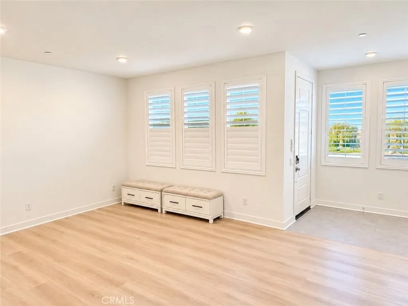 175 W La Palma Avenue 6
