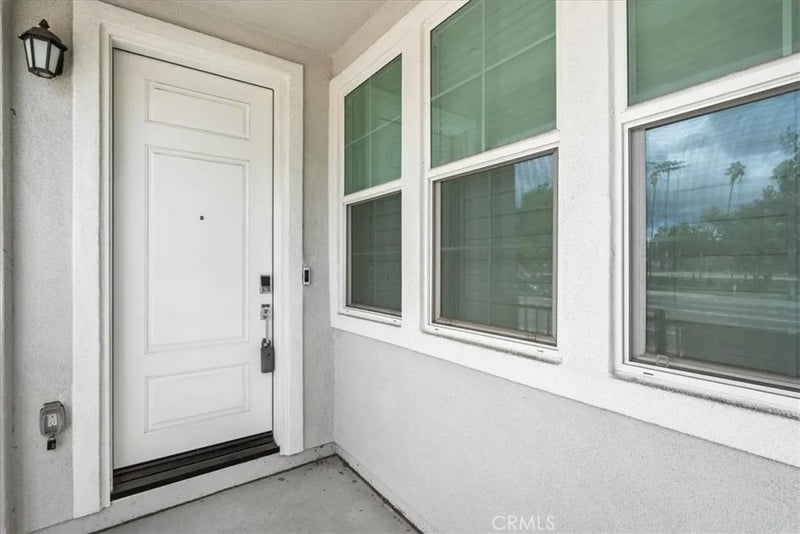 175 W La Palma Avenue 6