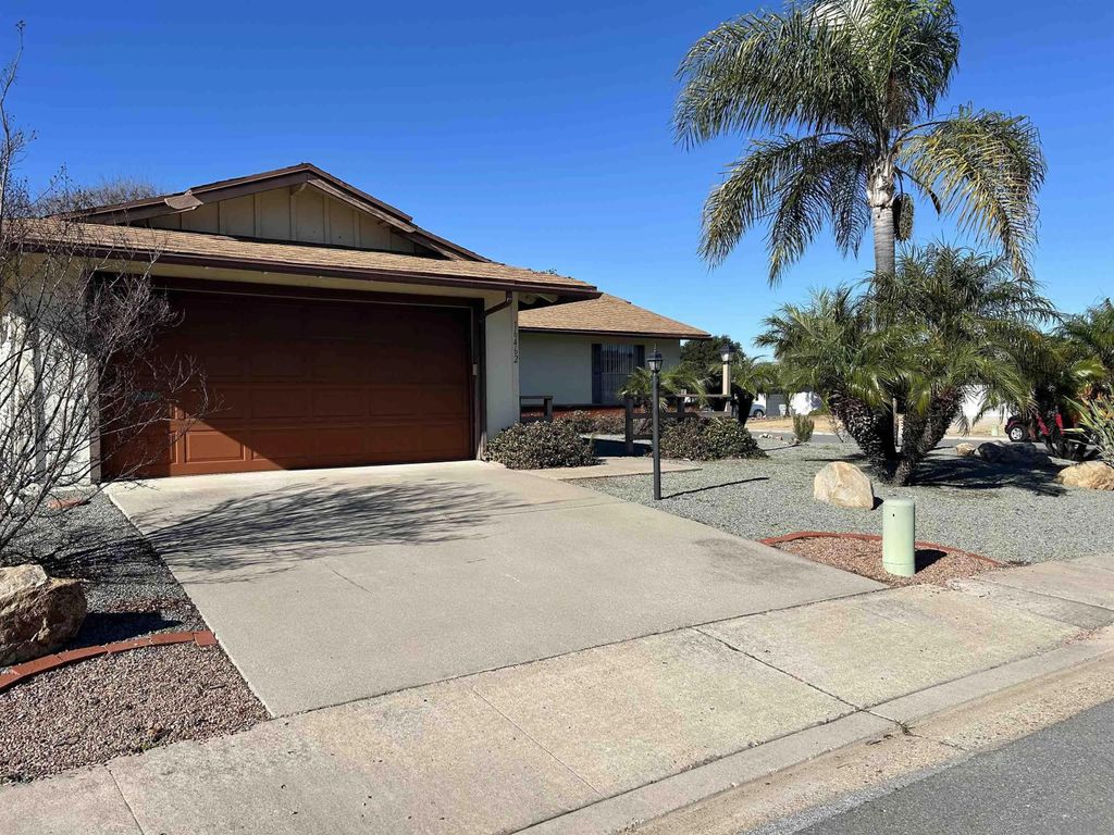 Photo of 16462 Sarape Dr, San Diego, CA 92128 (MLS # 260001847)