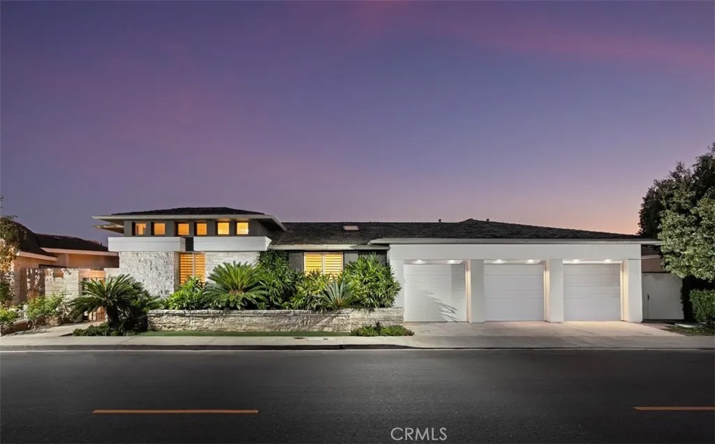 1535 Dolphin Terrace