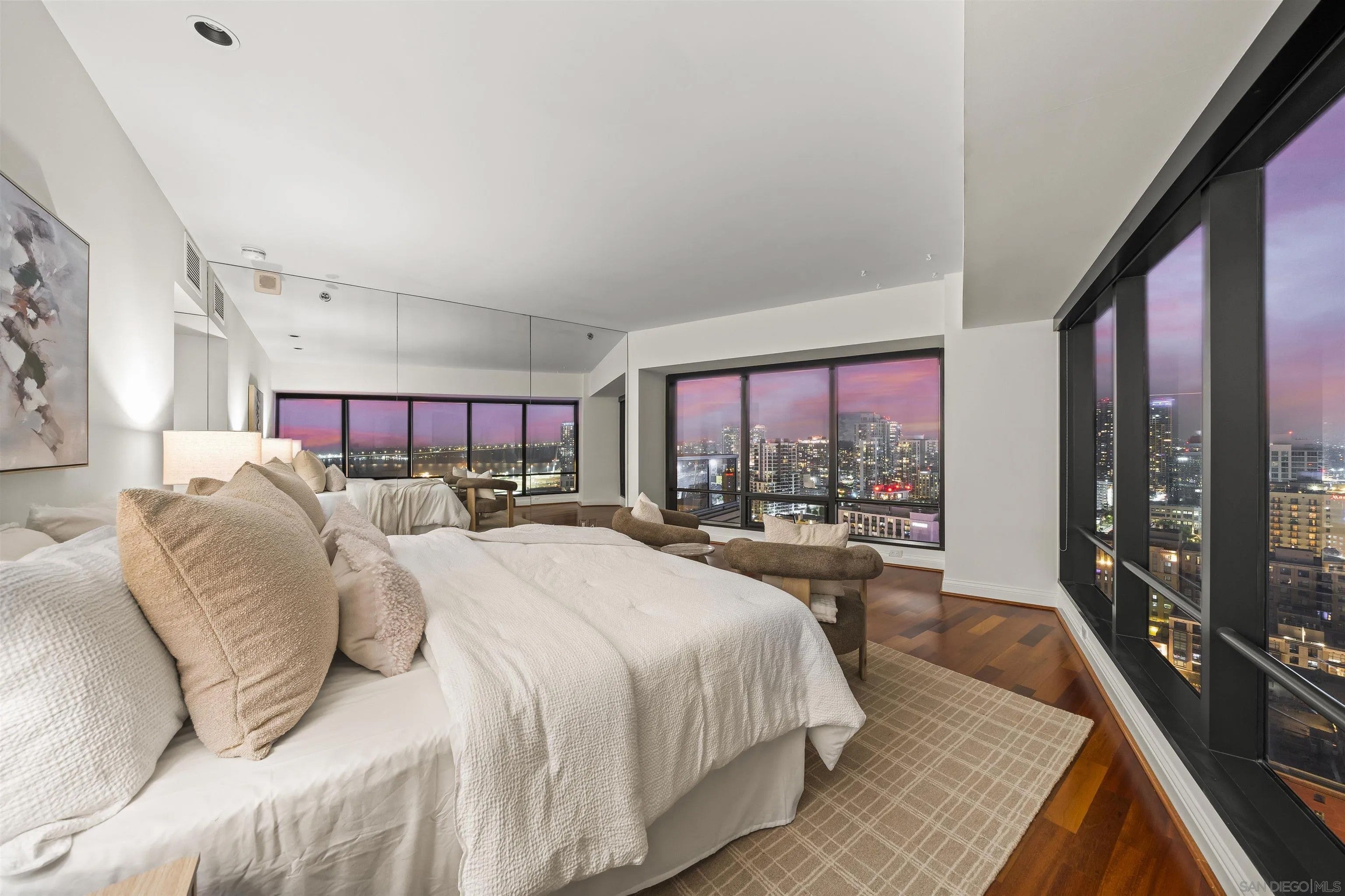 200 Harbor 2701