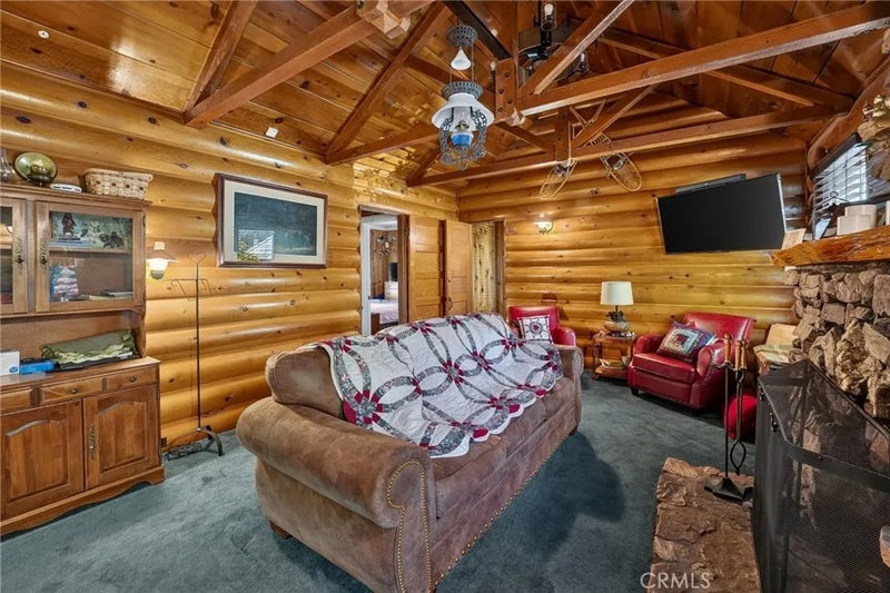 301 E Mountain View