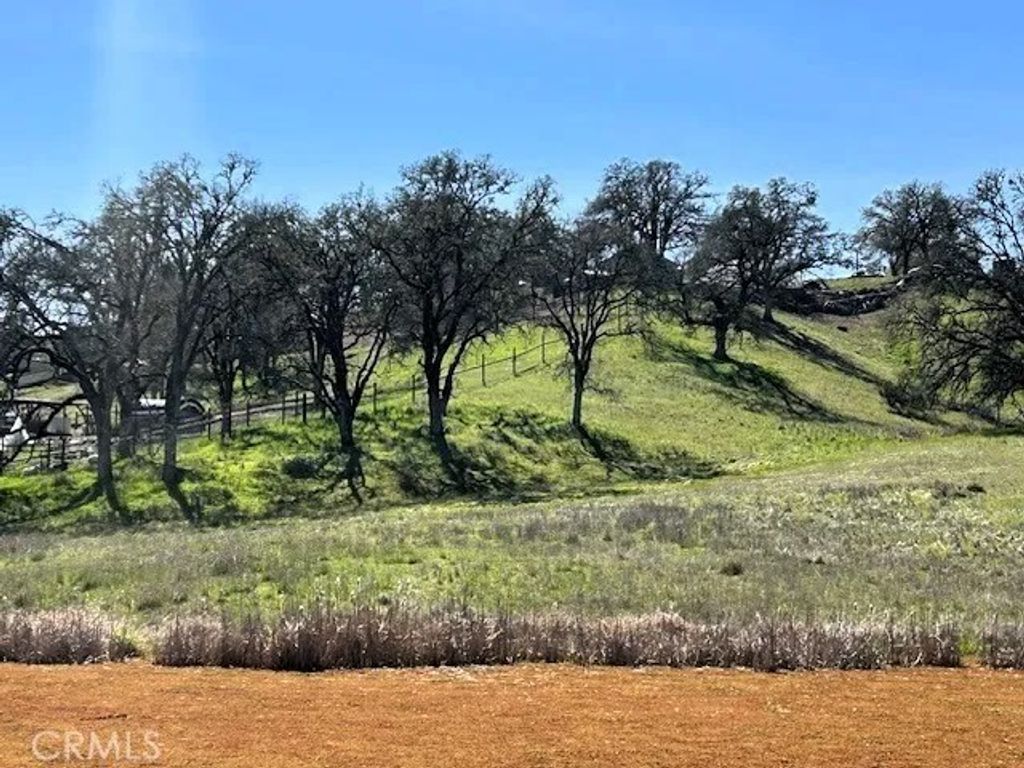 Photo of 355 Pine Ridge, Lakeport, CA 95453 (MLS # OC25264948)