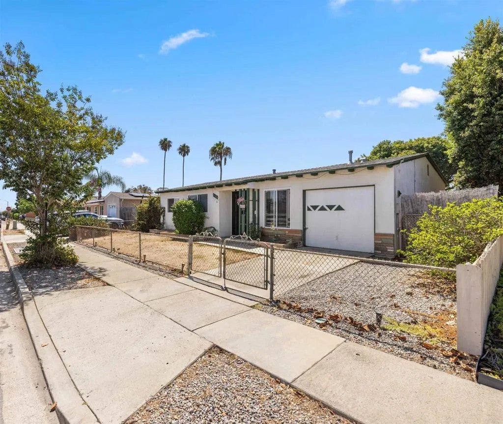 3153 Idlewild Way