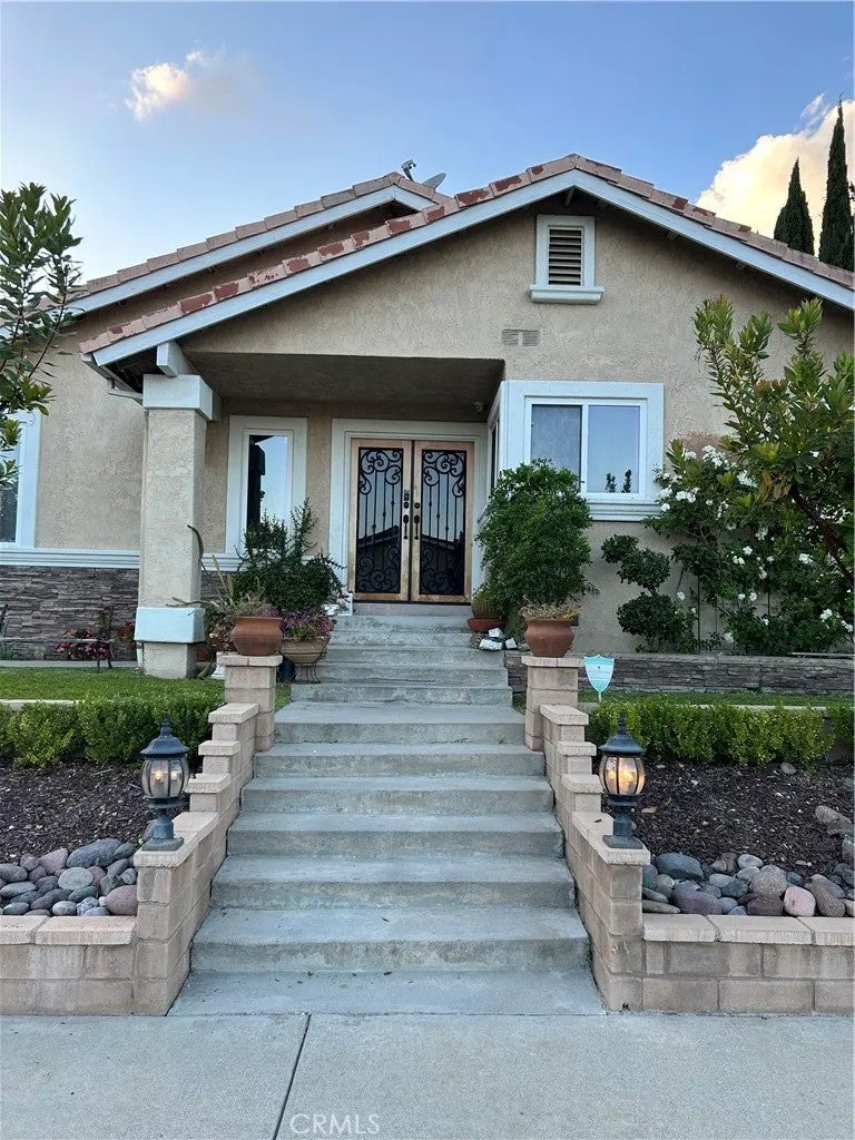 42 Rainbow Ridge
