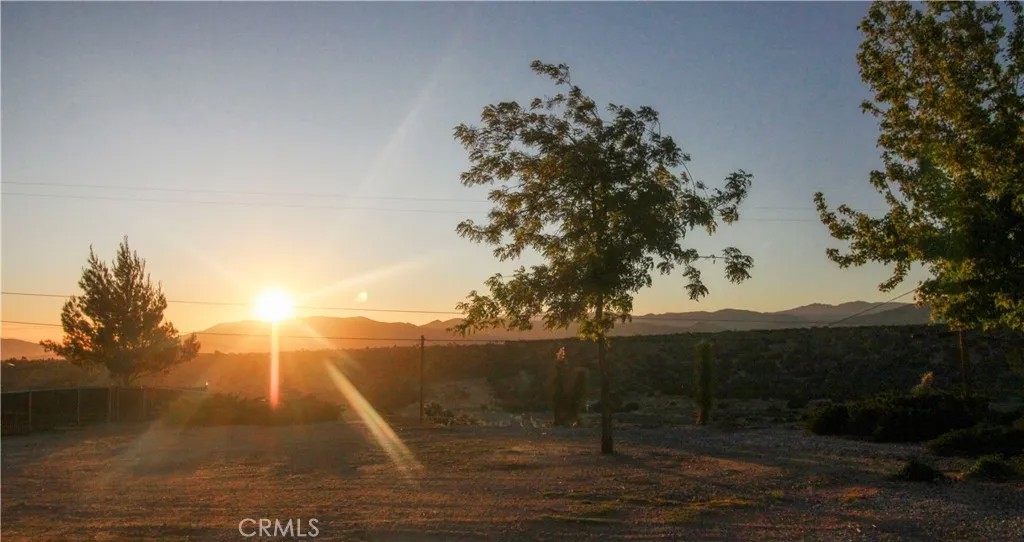 6736 Summit Valley