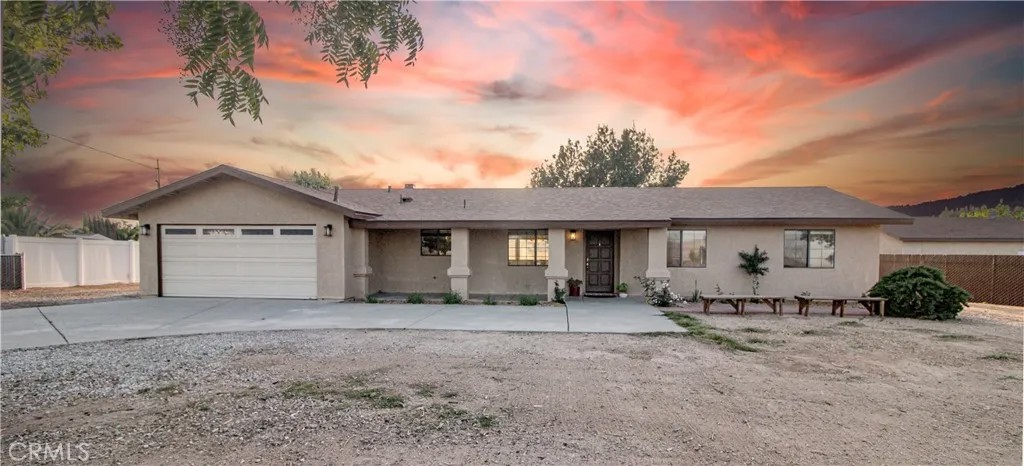 6736 Summit Valley