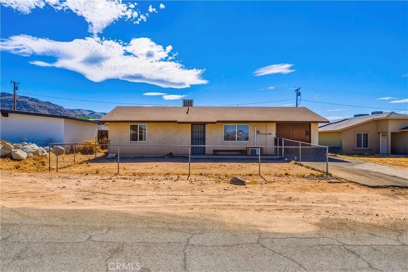 7004 49 Palms