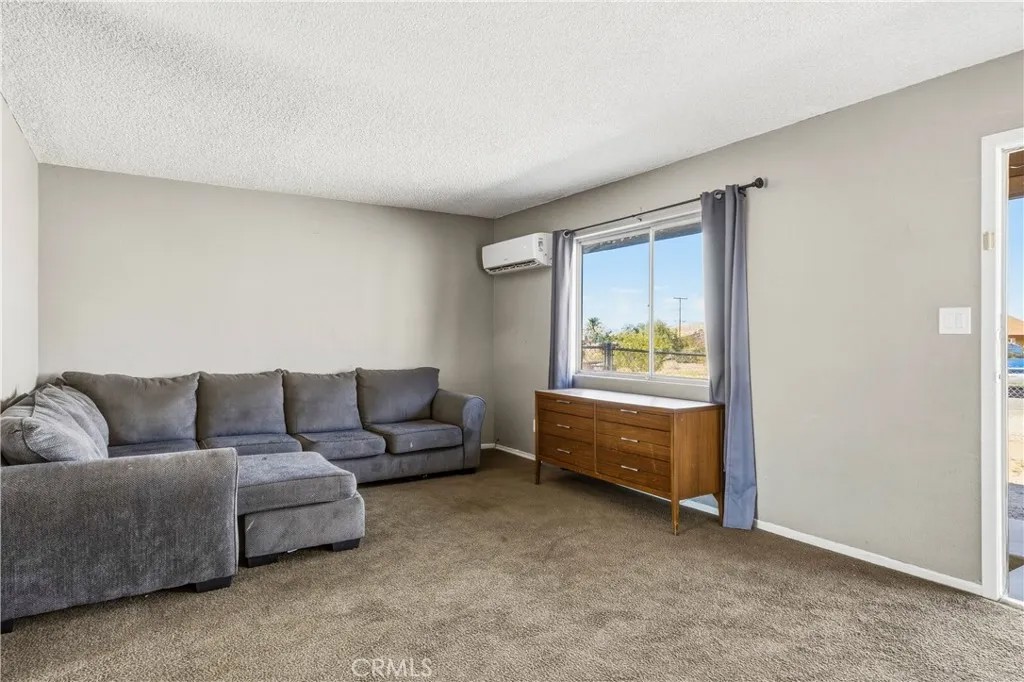 7004 49 Palms