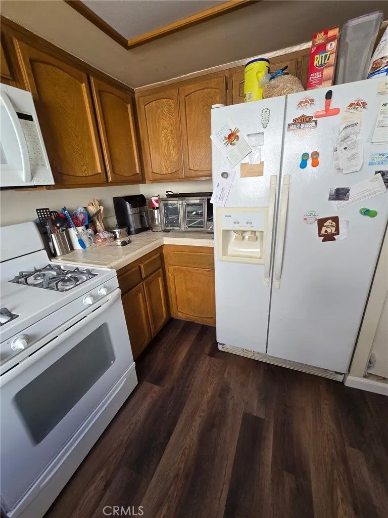 19451 Sherman Way 504