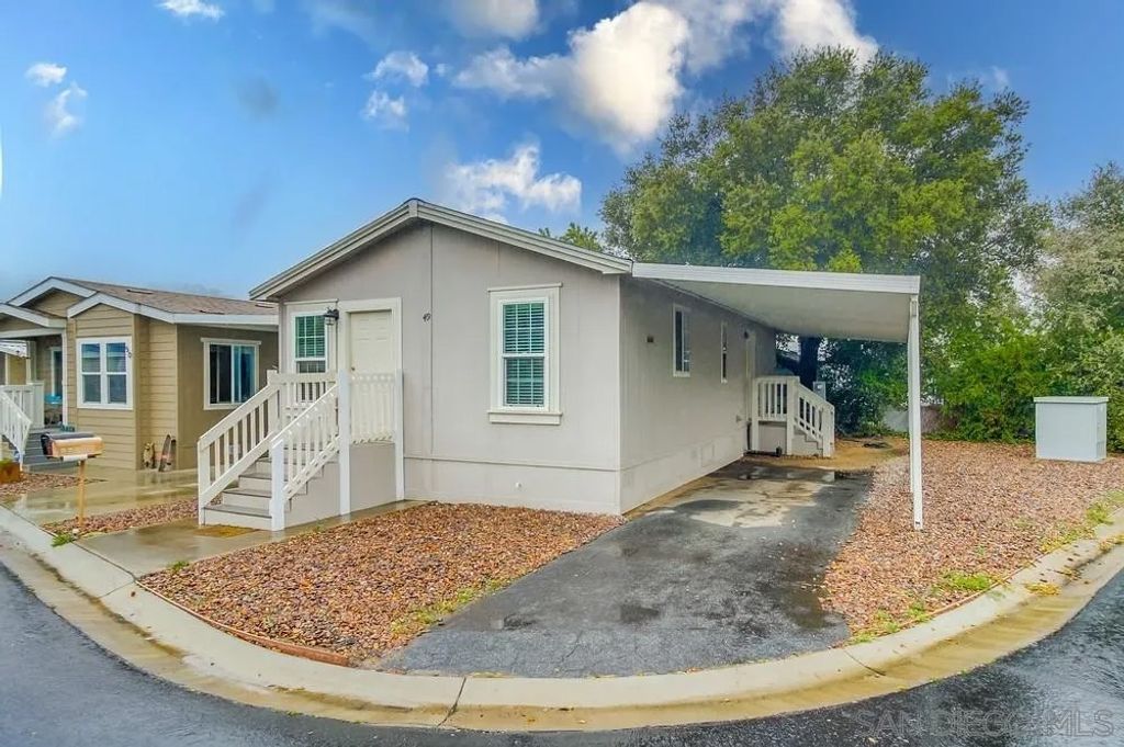 Photo of 3505 Alpine Blvd #49, Alpine, CA 91901 (MLS # 250046271)