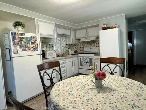 3734 Pacific 40 Highland CA 92346