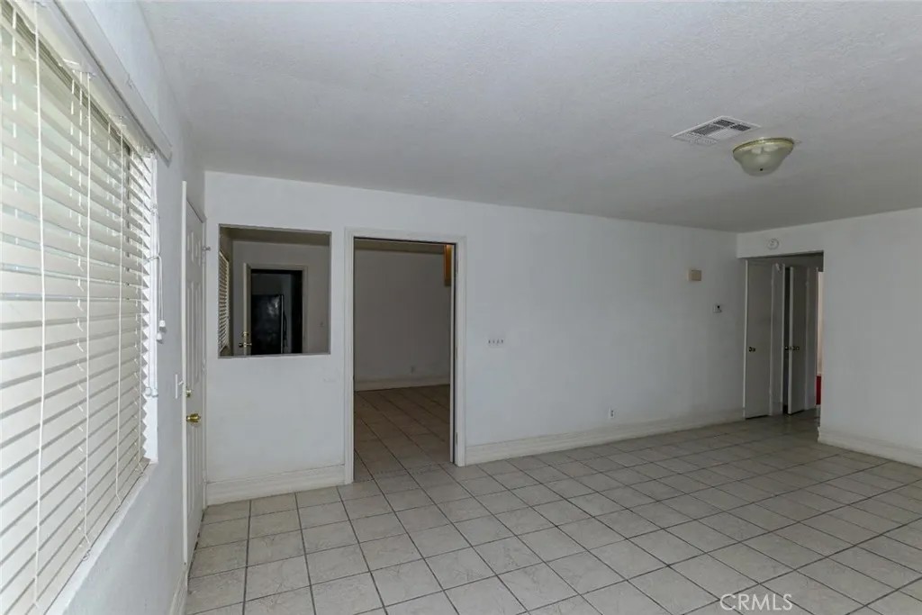 268 E 10th Street