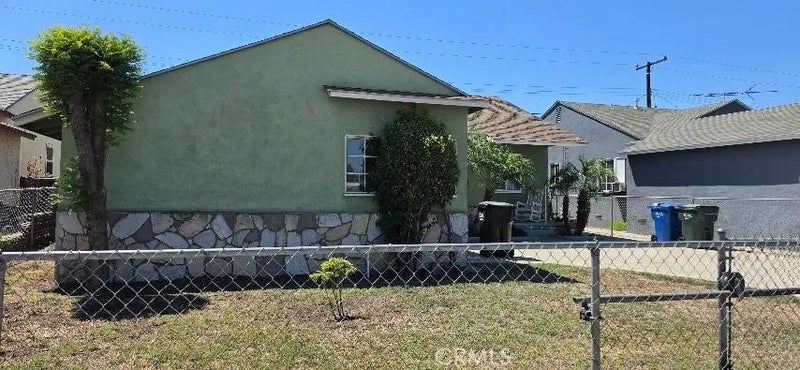9502 Brookpark