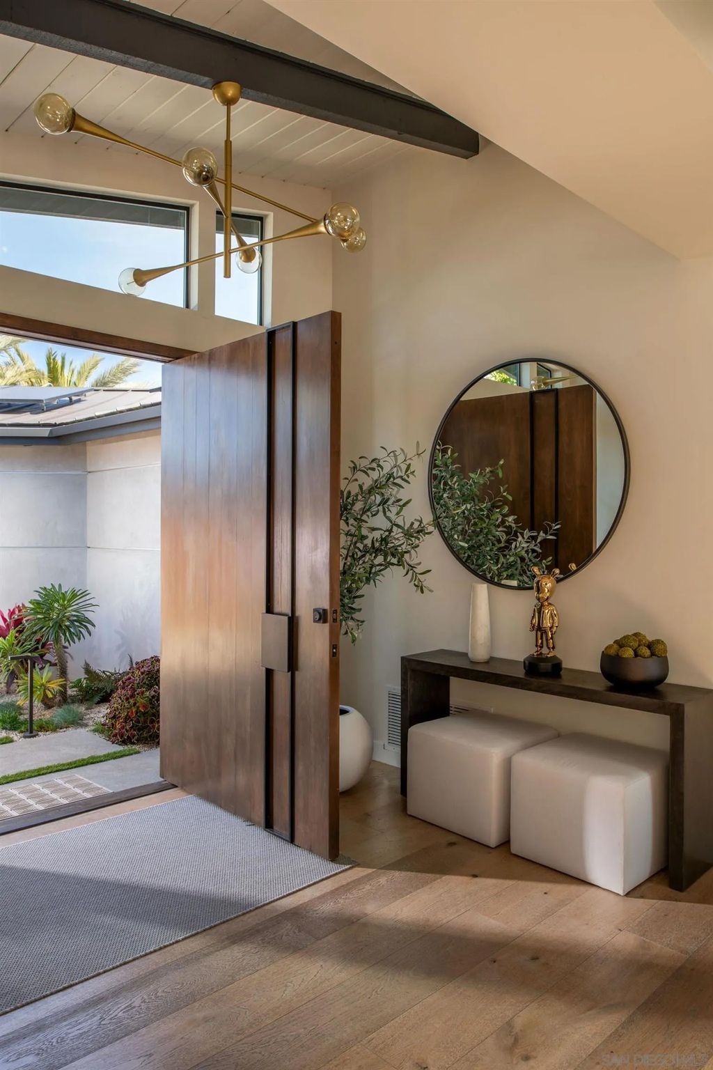 Photo of 5780 Rutgers Road, La Jolla, CA 92037 (MLS # 260006680)