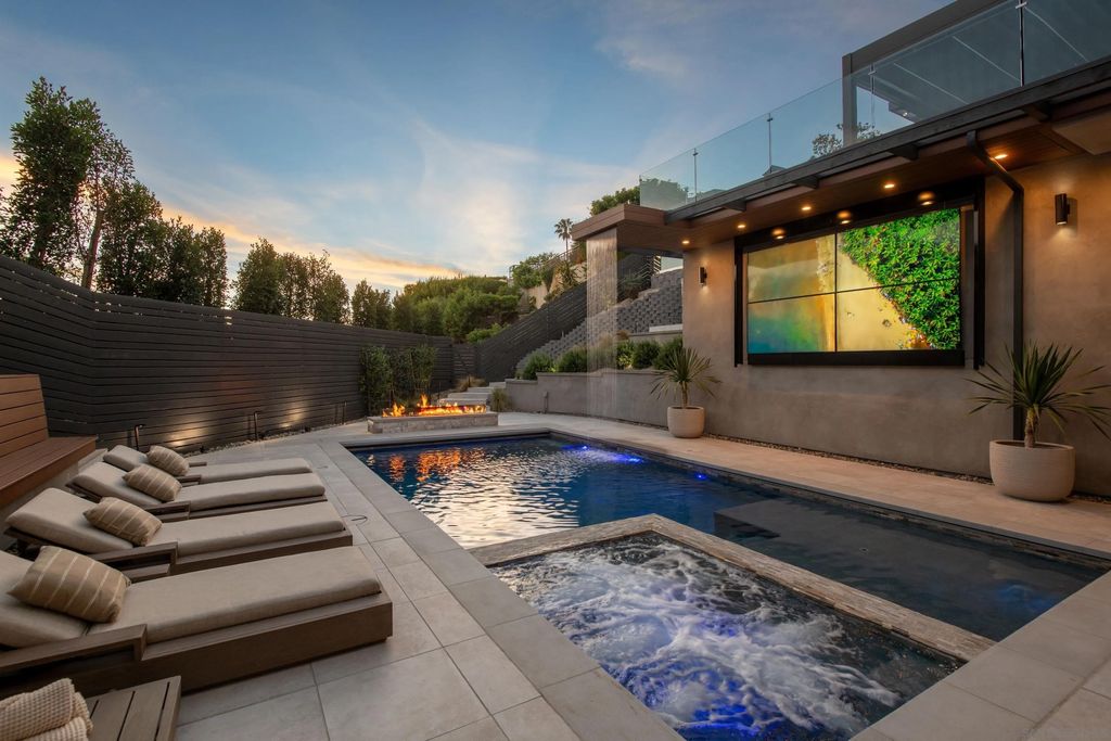 Photo of 5780 Rutgers Road, La Jolla, CA 92037 (MLS # 260006680)