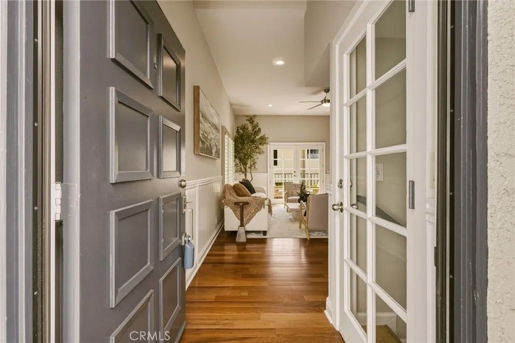 Photo of 2010 Mathews Avenue #C, Redondo Beach, CA 90278 (MLS # SB26097366)