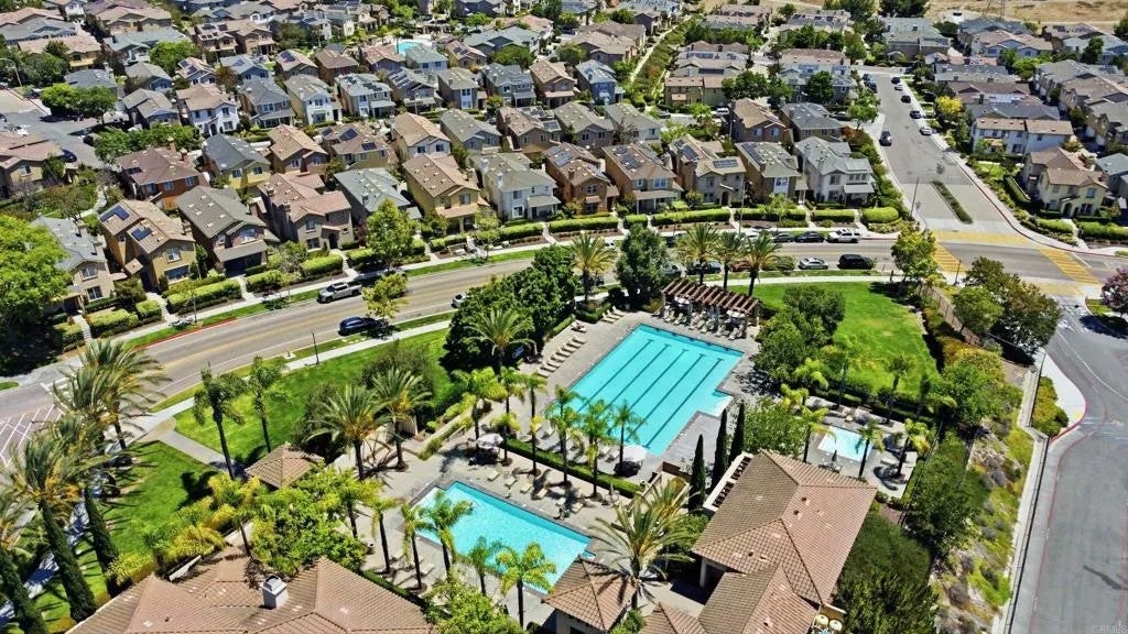 1724 Rolling Water Drive 4