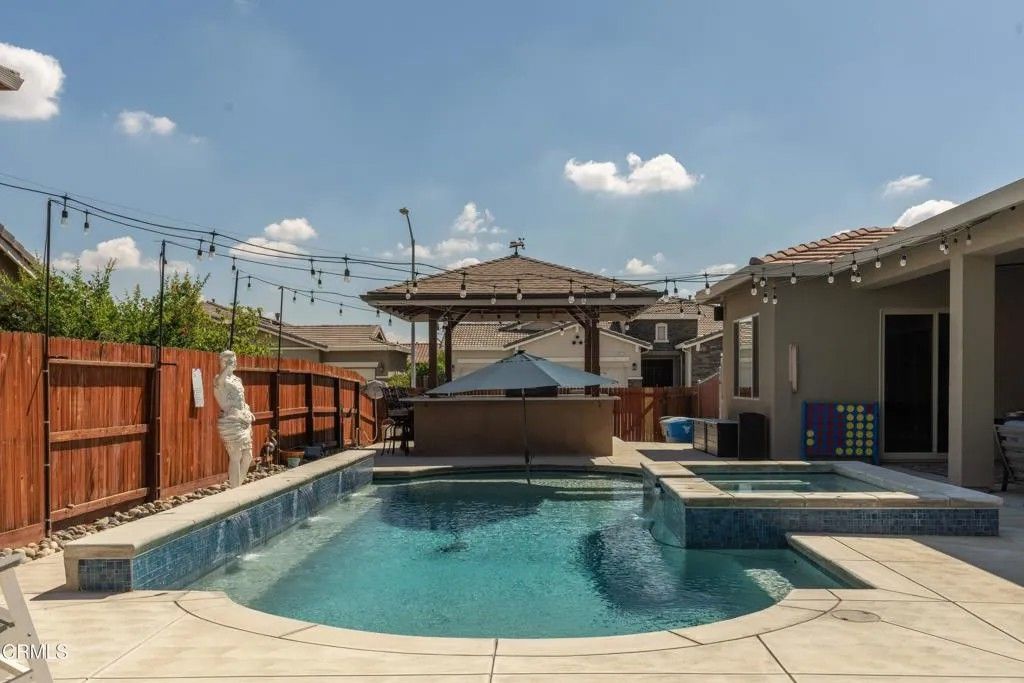 Photo of 14902 Brockbank Avenue, Bakersfield, CA 93314 (MLS # V1-35862)