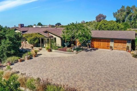 14502 Fruitvale Road Valley Center CA 92082