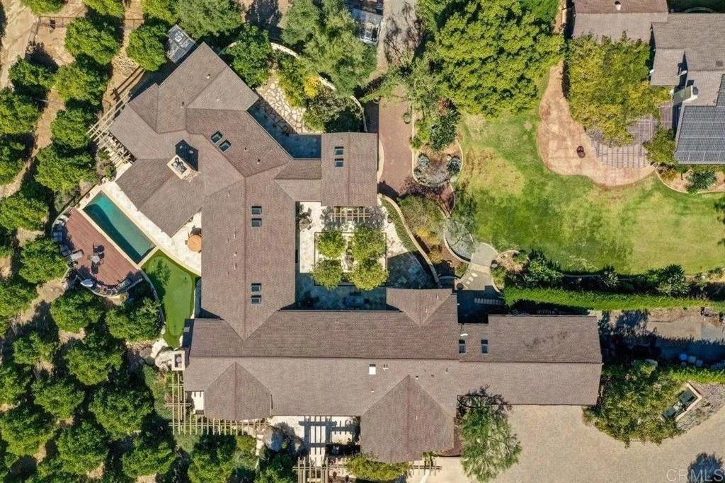 Photo of 14502 Fruitvale Road, Valley Center, CA 92082 (MLS # NDP2509245)