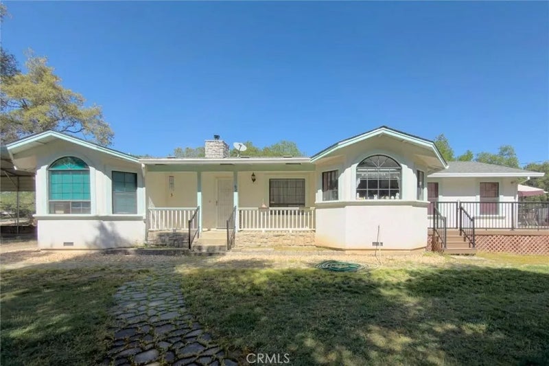 62 Blakeslee Drive