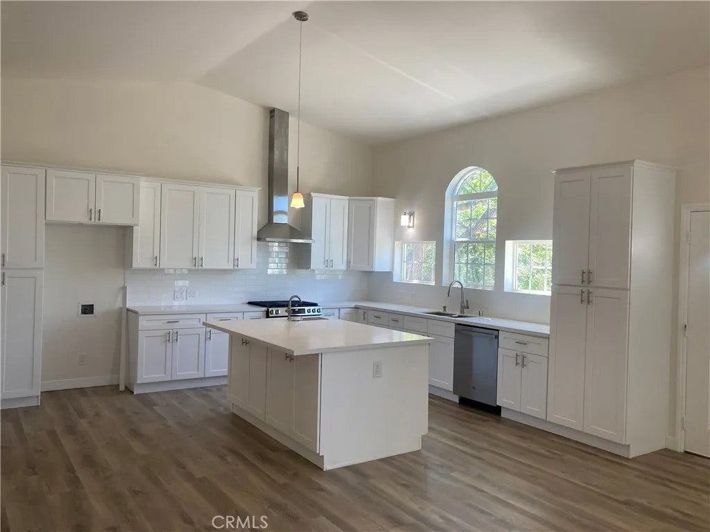 40335 Calle Maceta De Flores
