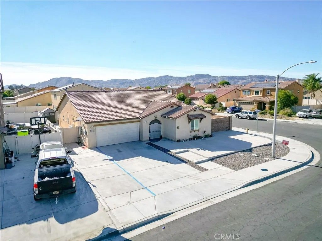 Photo of 1676 Hayloft Pl, San Jacinto, CA 92582 (MLS # IV26019005)